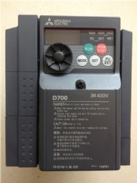 变频器FR-D700